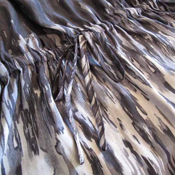 EXPRESS Taupe Silky Blouse with Open Shoulders - Picture 4 of 12